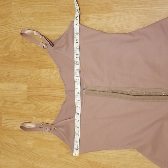 Ann Slim "The Original" Mid-Length Shapewear Size 44 - Picture 2 of 16